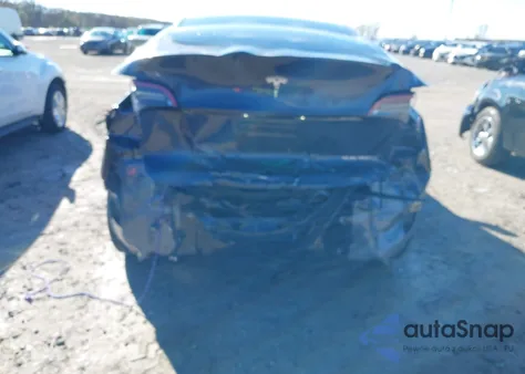 2022 Tesla Model Y Performance Dual Motor All-Wheel Drive from USA, damaged, VIN 7SAYGDEFXNF360391